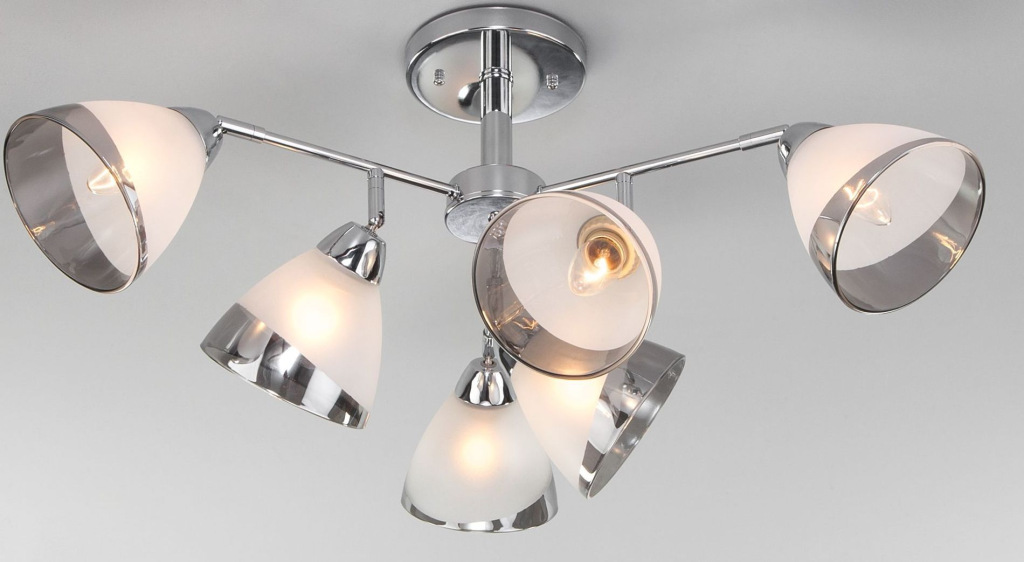 Люстра с поворотными плафонами