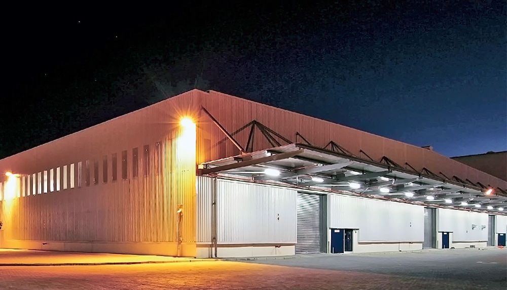 Охранное освещение склада