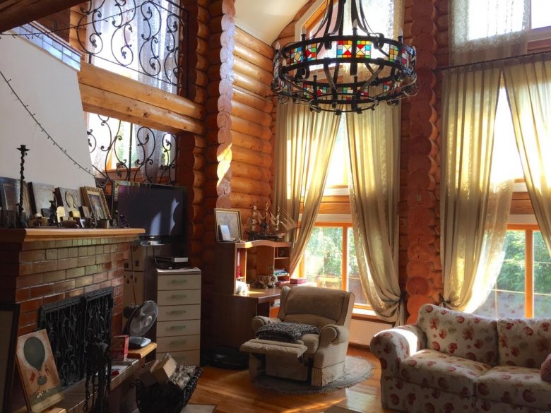 Кованая люстра со вторым светом