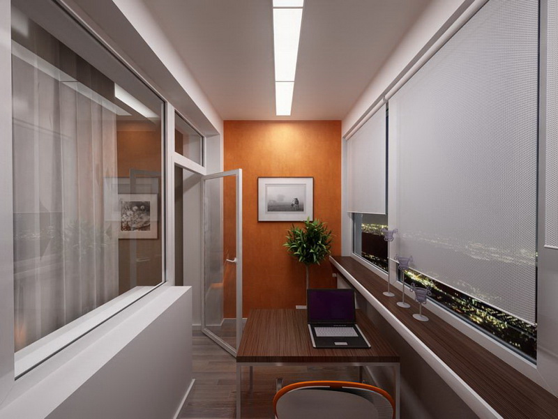 Освещение рабочего места на балконе