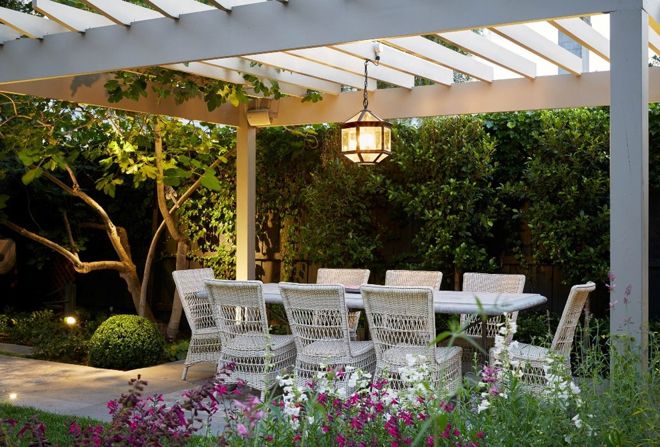 Установка подвесного уличного светильника