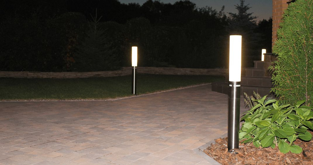 Столбики (болларды) для подсветки дорожек