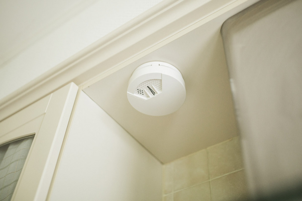 Потолочный датчик движения Потолочный датчик движения