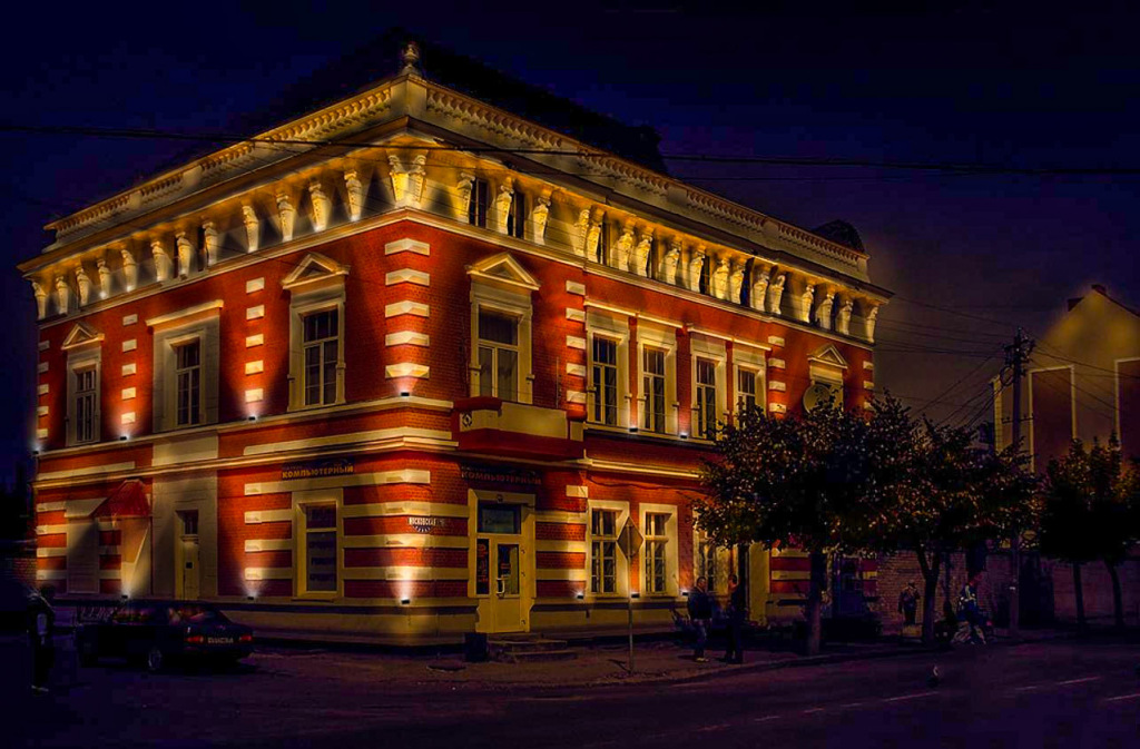 Уличное освещение дома