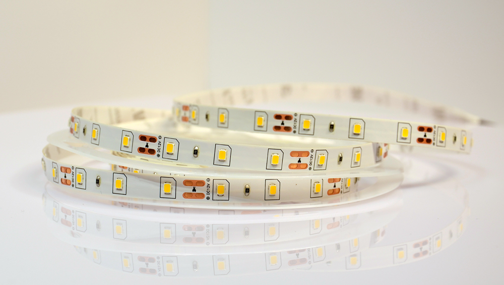 Лента с диодами 3528 Лента с диодами 3528