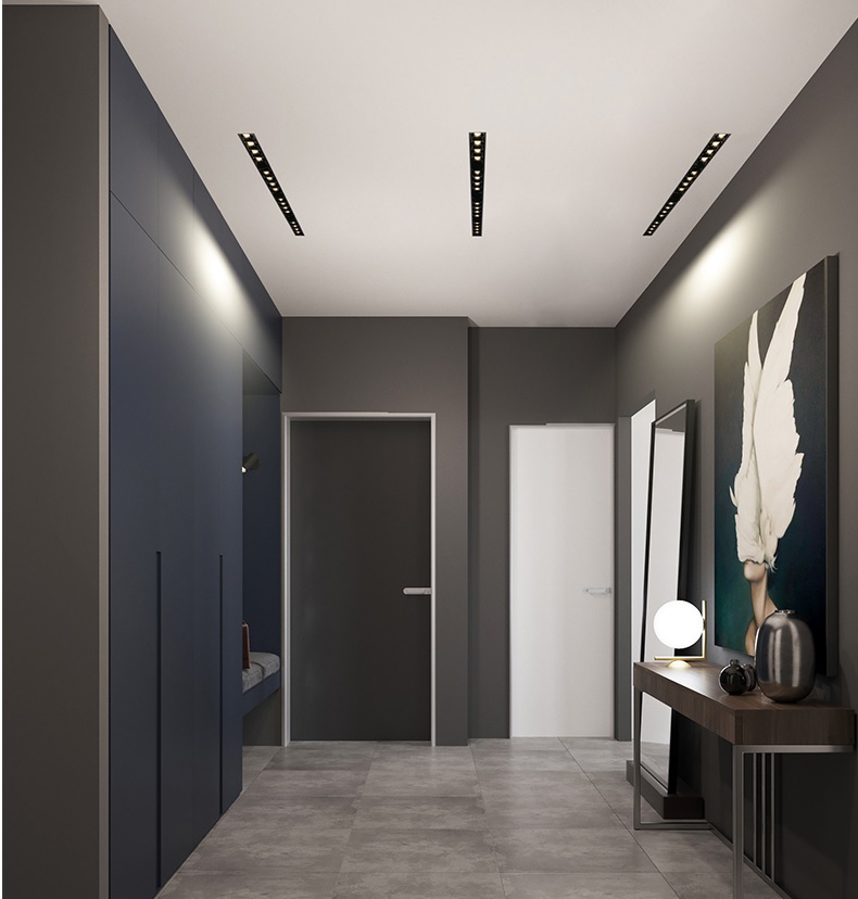 Линейные светильники в коридоре