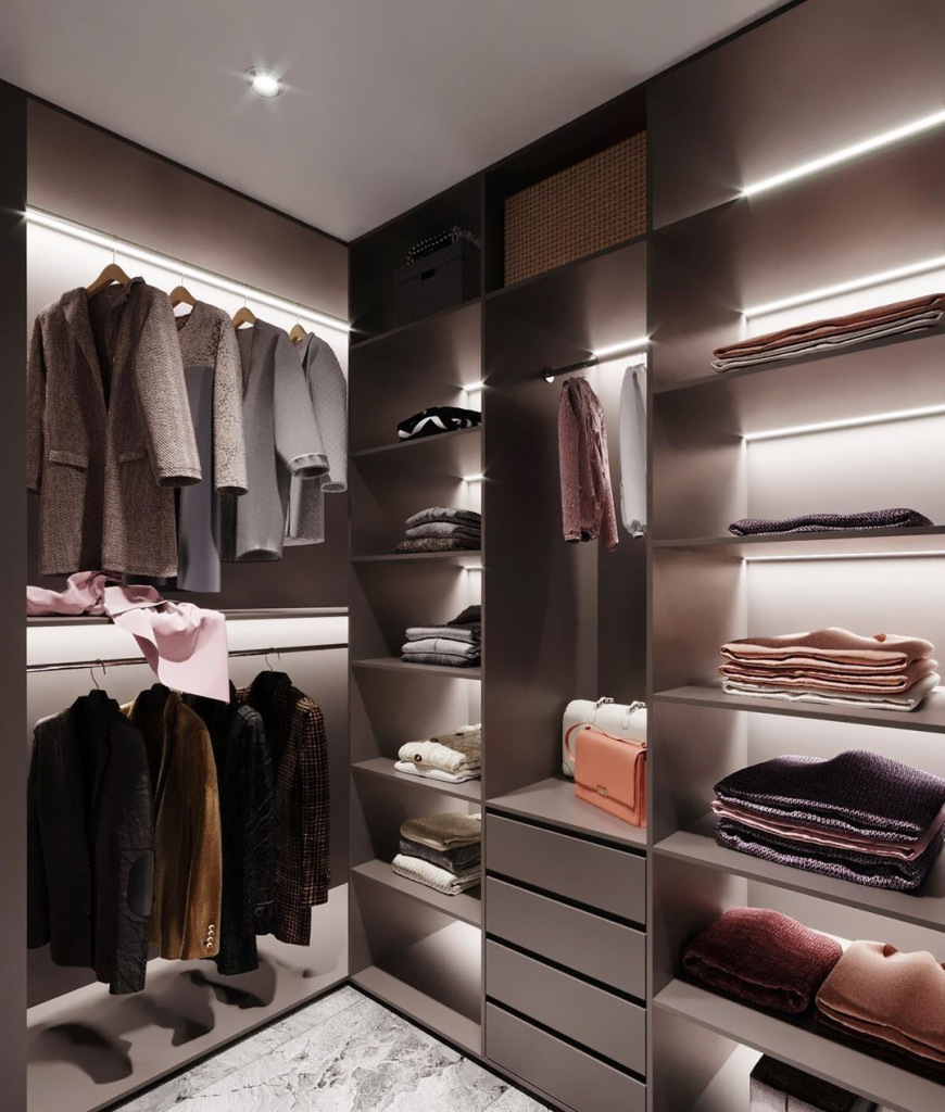 Освещение в маленькой гардеробной комнате Освещение в маленькой гардеробной комнате