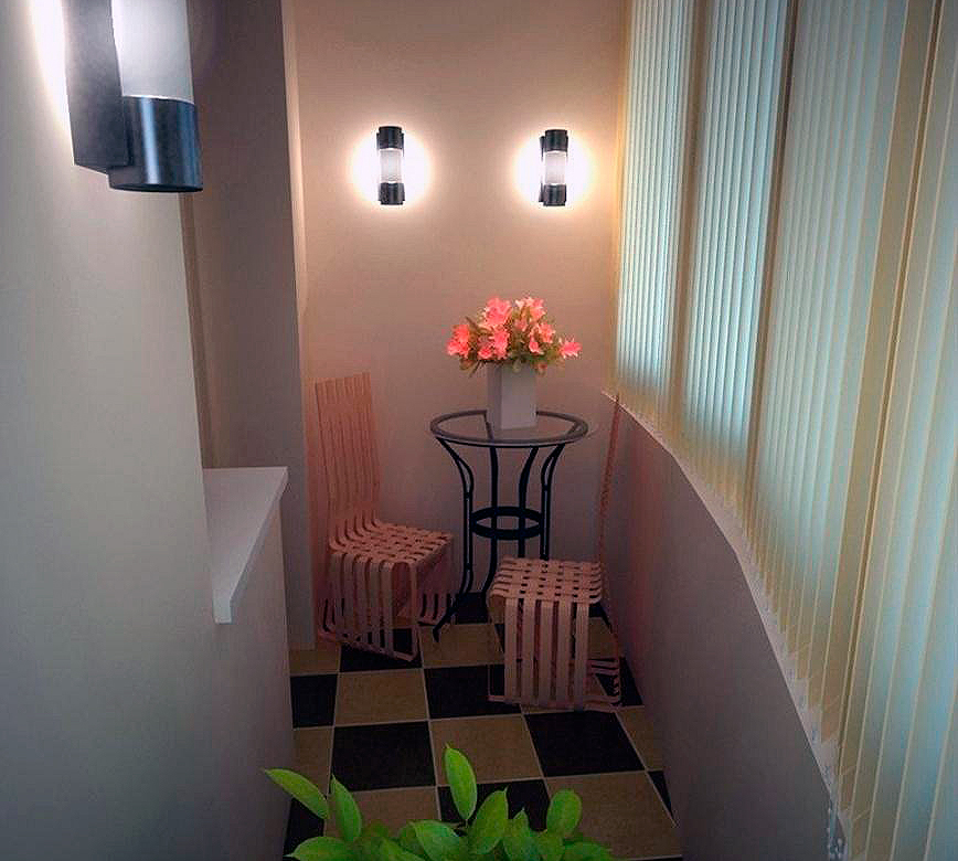 Освещение балкона светильниками