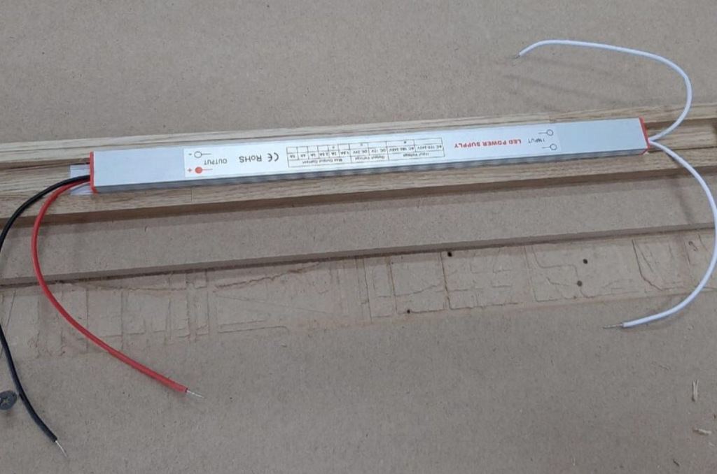 Узкие блоки питания для реек