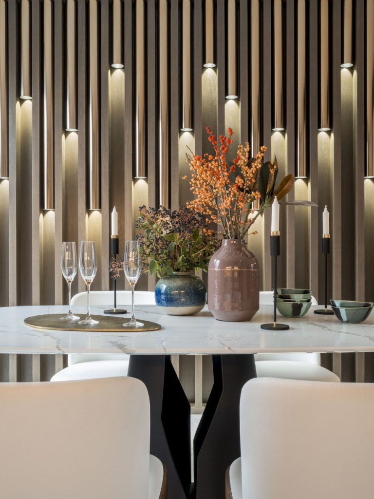 Рейки с подсветкой для ресторана