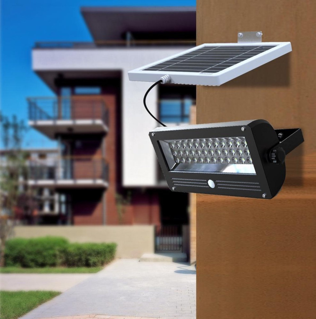 Прожектор с солнечной панелью Прожектор с солнечной панелью