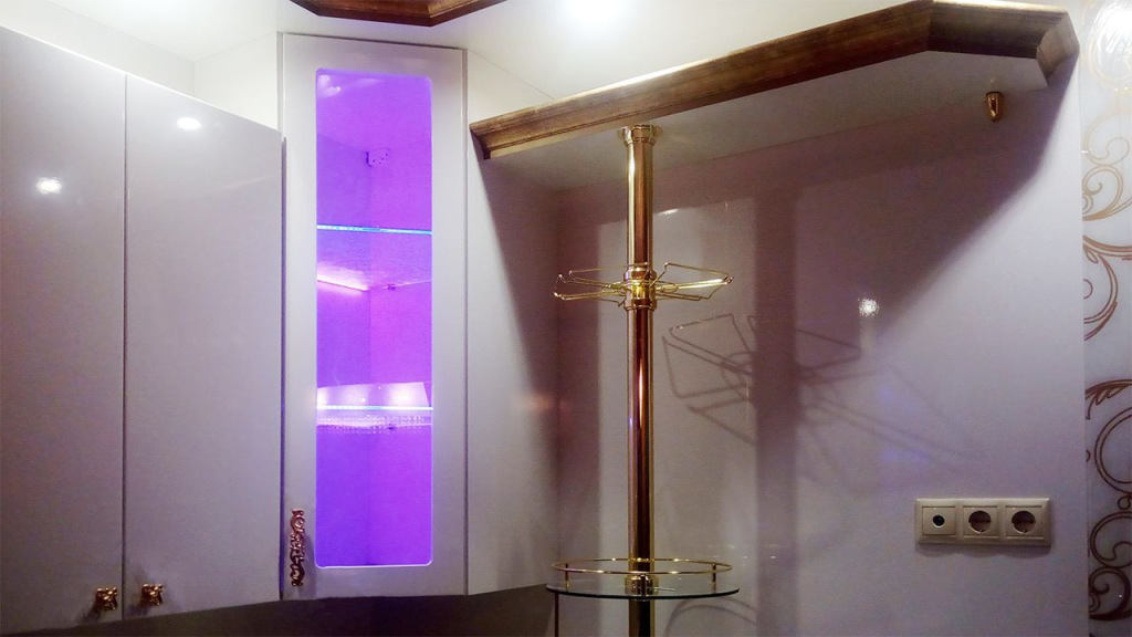 Светодиодная подсветка стеклянных полок