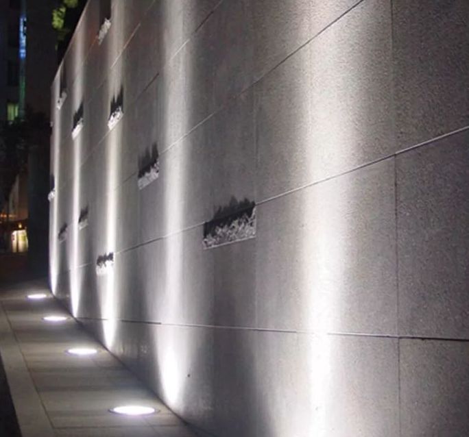 Встраиваемые светильники для подсветки забора