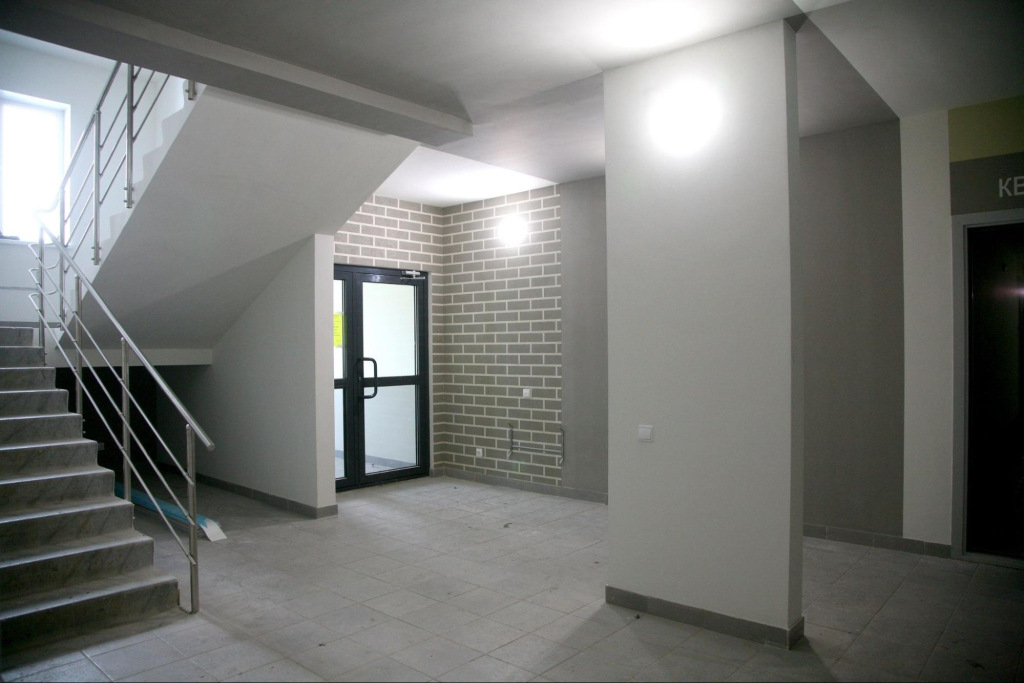 Правила освещения подъезда