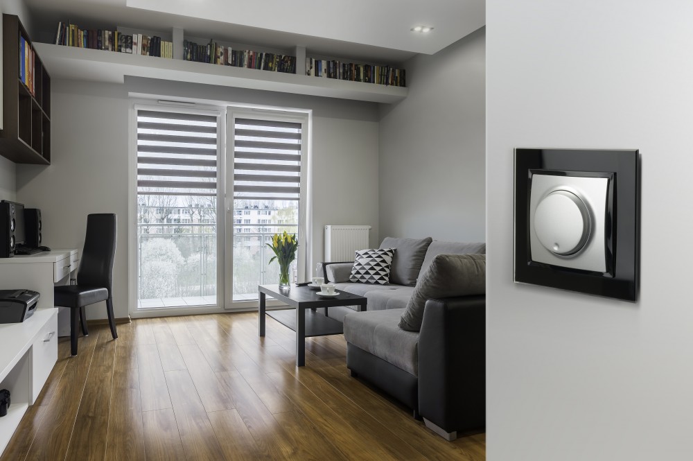 Настенный диммер для управления освещением Настенный диммер для управления освещением