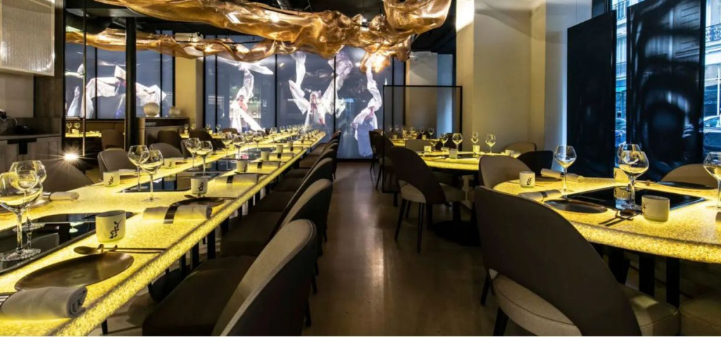 Модное освещение кафе