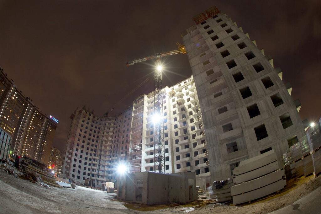 Подсветка на строй площадке