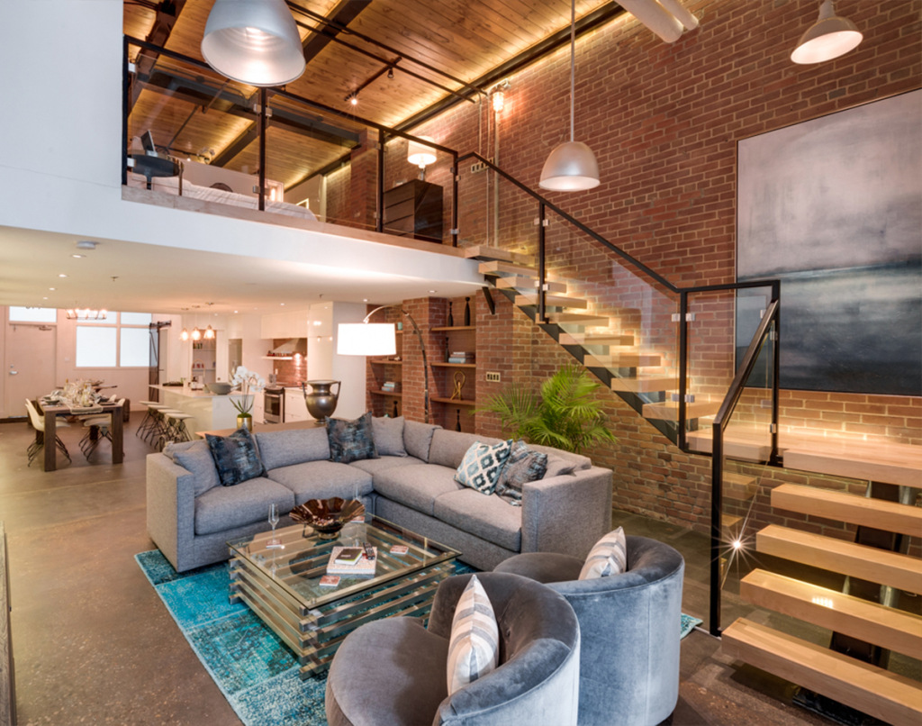 Второй свет в частном доме