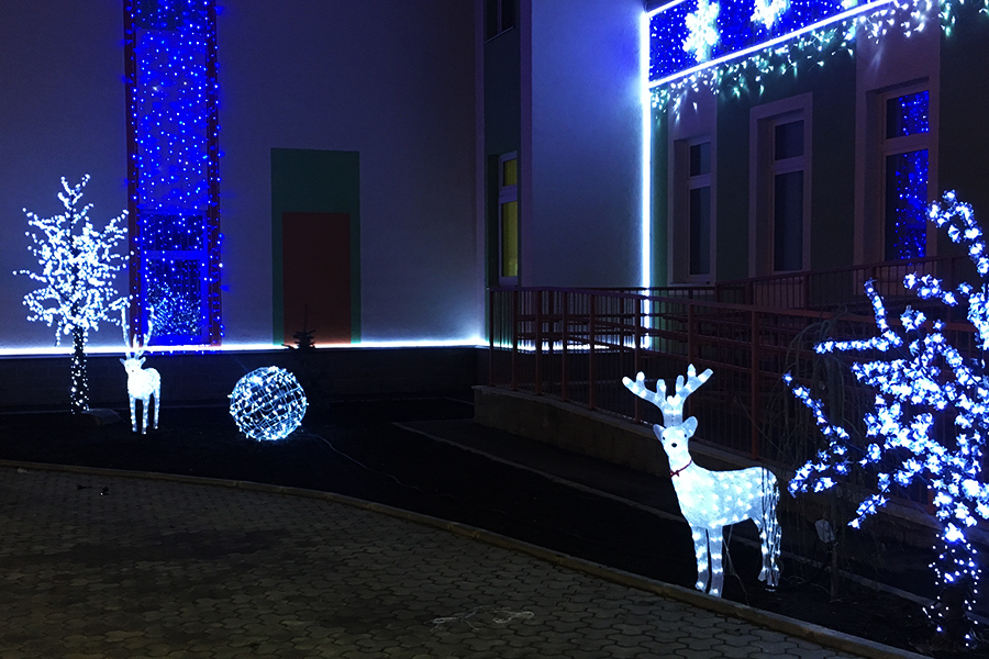 Светящиеся фигуры для улицы