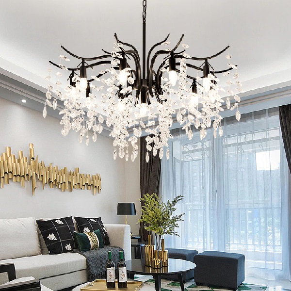 Модная люстра из хрусталя