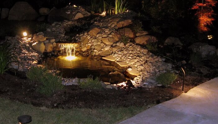 Подводные светильники для пруда