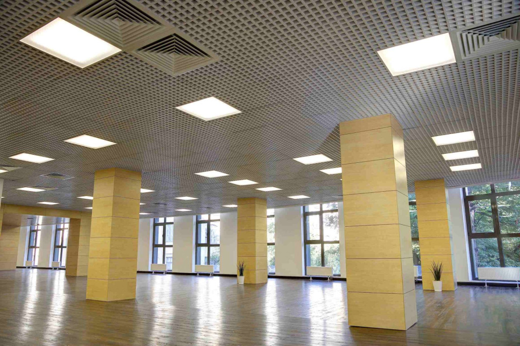 Освещение больших помещений панелями Освещение больших помещений панелями