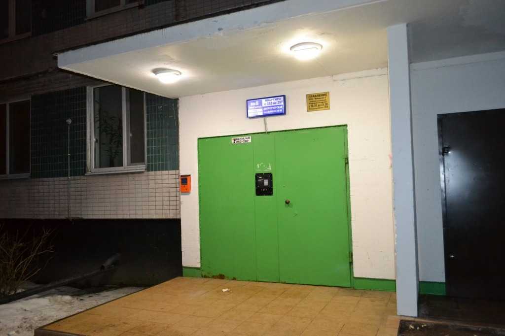 Светильники для подъезда под козырьком Светильники для подъезда под козырьком