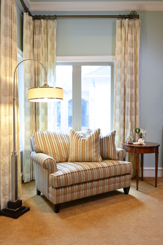 Торшер на изогнутой ноге для чтения Торшер на изогнутой ноге для чтения