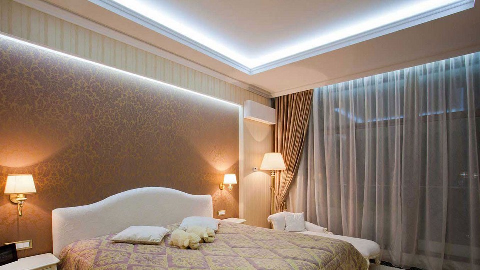 Закарнизная подсветка лентой Закарнизная подсветка лентой